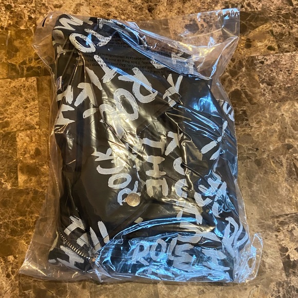 Descendants D-Signed Disney Faux Leather Rock The Town Black Moto Jacket Large - Picture 13 of 13